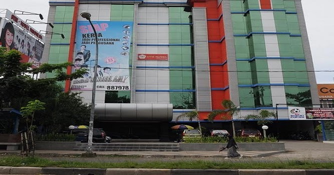 Gedung STIE Nobel Indonesia.