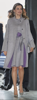 Tenue Carolina Herrera / escarpins Magrit / pochette Hugo Boss