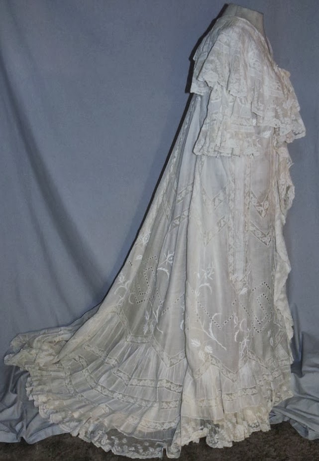 All The Pretty Dresses: Edwardian Dressing Robe
