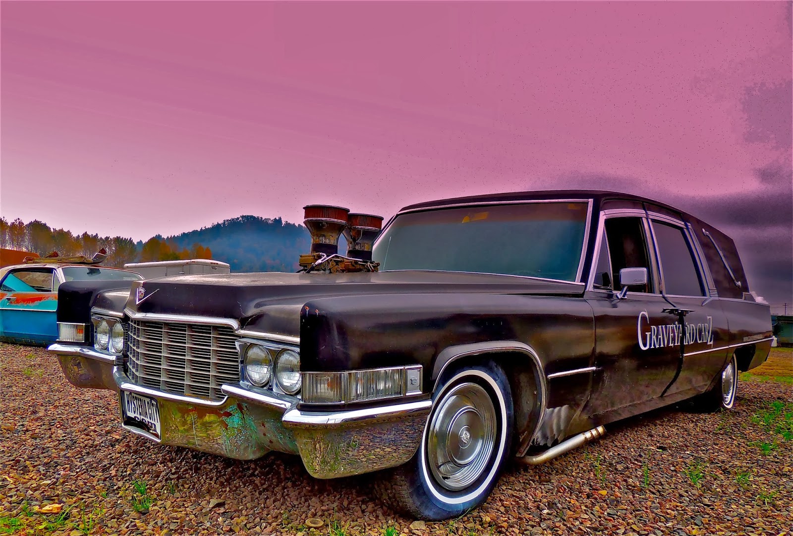 Insomniac Garage Art in the Junkyard