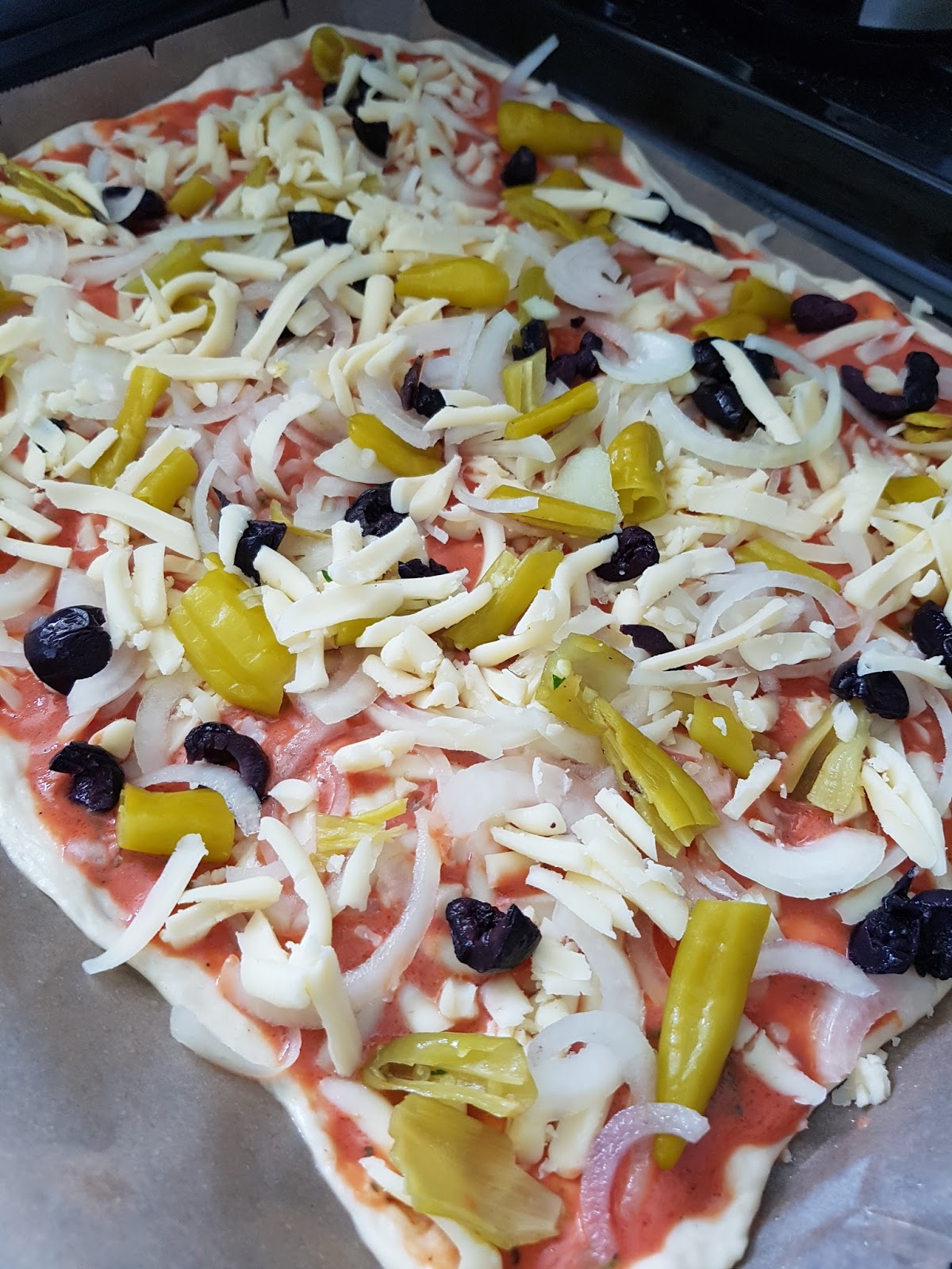 TATLILAR GÜLCANDAN Biberli Zeytinli Soğanlı Pizza