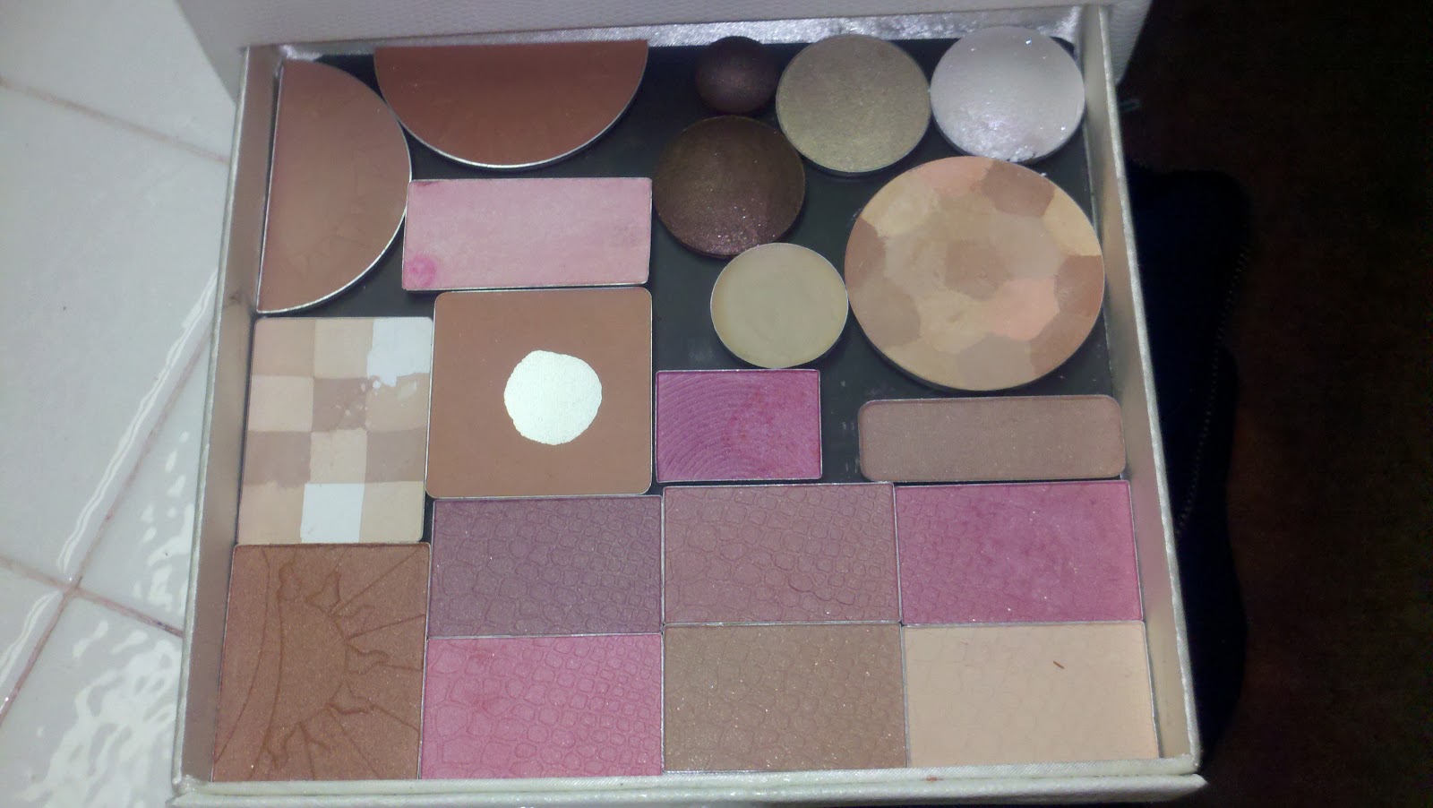 Foxxy Fashions, Beauty & Reviews Make Your Own ZPalette