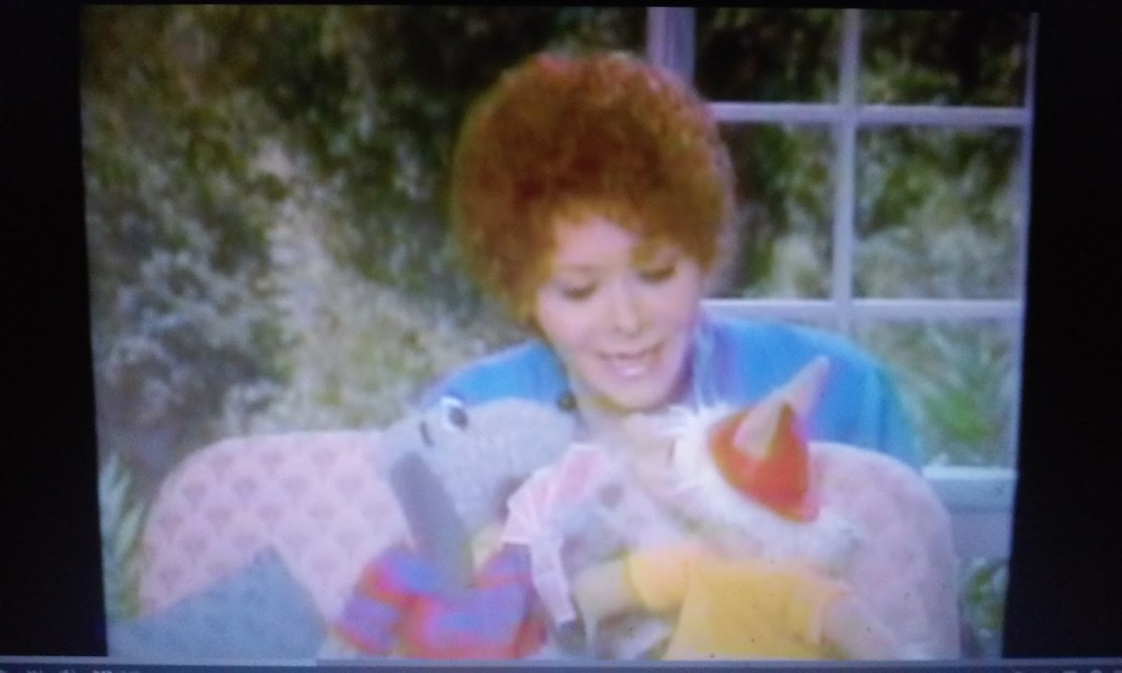 Whatsoever Critic "Lamb Chop's Play Along United We Stand" TV Episode