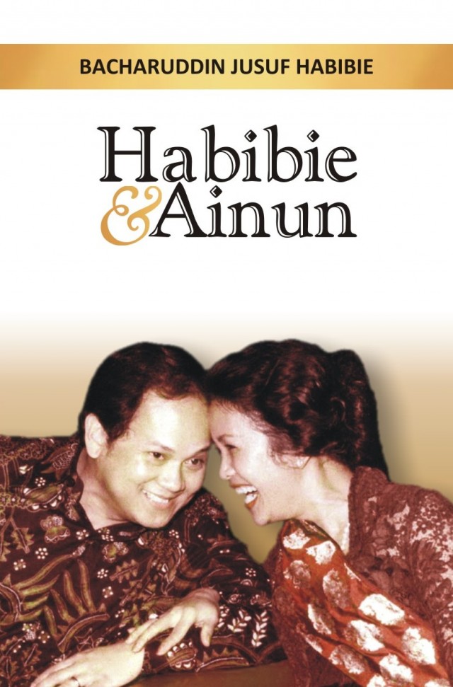 buku bj habibie dan ainun