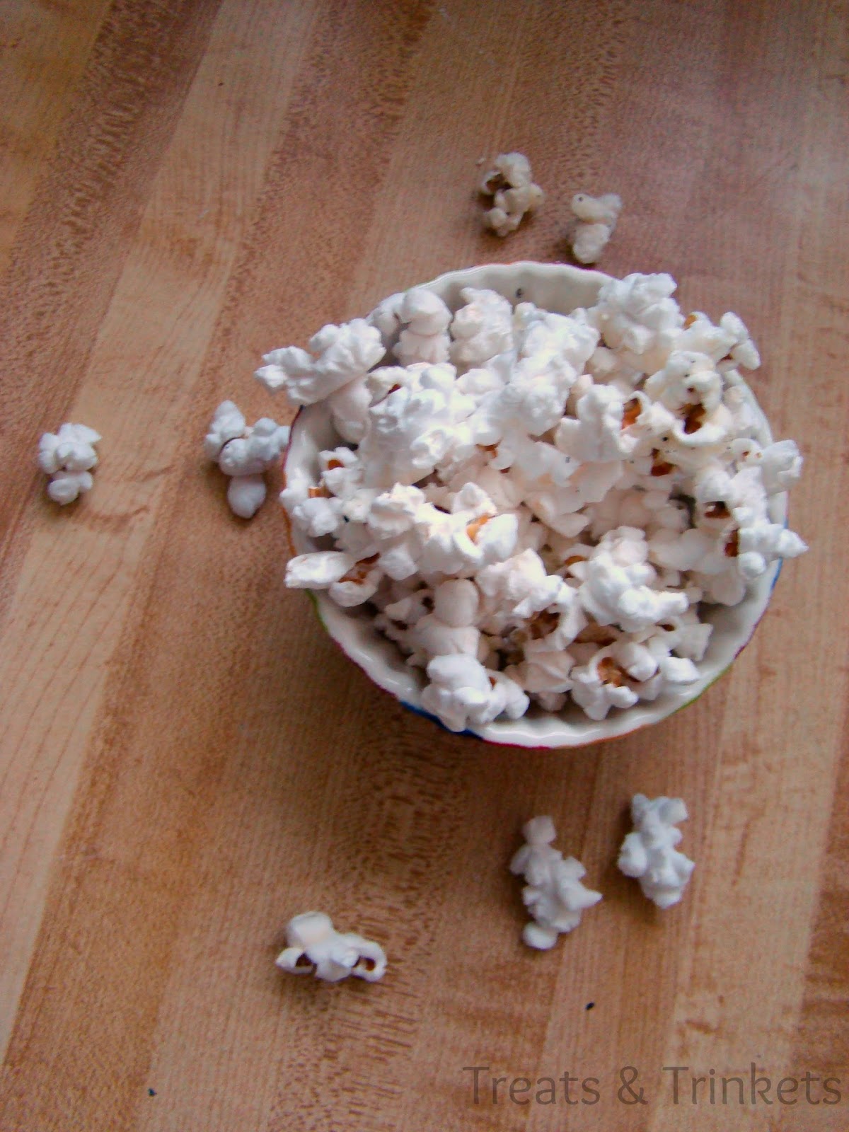 Treats & Trinkets Microwave Popcorn without the Bag