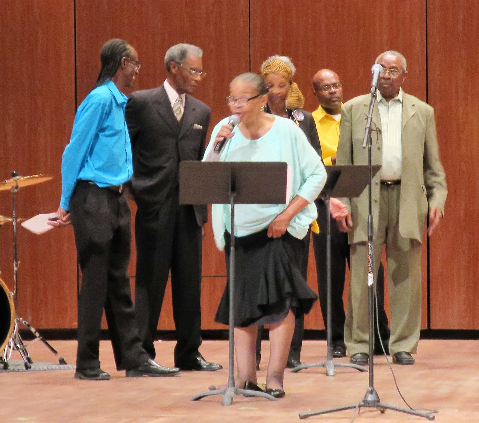 Living Rootless: El Paso: Gospel Explosion