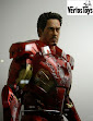 IN STOCK NECA 1/4 Scale Action Figure–Battle Damaged Iron Man