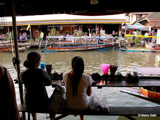 MERCADO FLOTANTE DE AMPHAWA. TAILANDIA