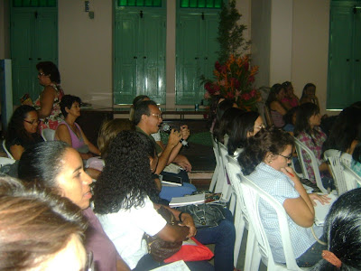 O VASTO MUNDO DO LIVRO