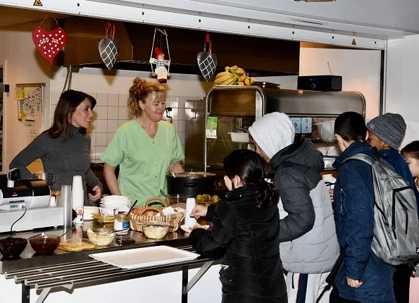 Princess Marie of Denmark visited FødevareBanken's (Danish Food Bank) Breakfast Cafeteria in Gildbro School in Ishøj