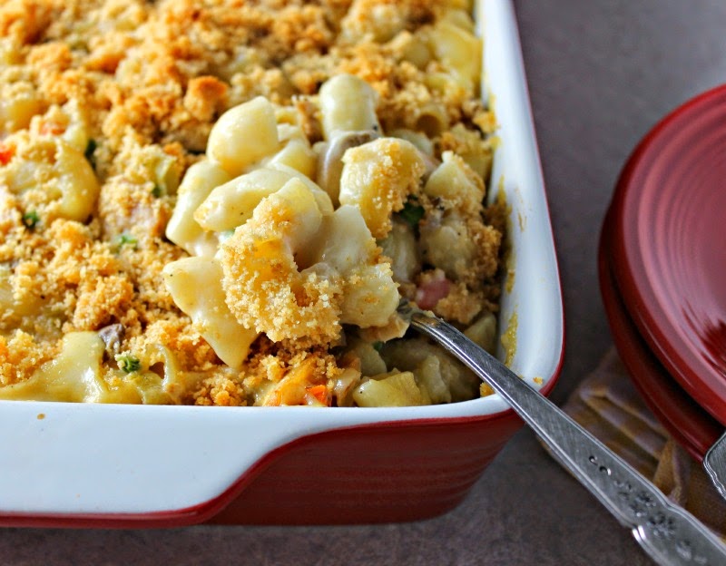 Renee's Kitchen Adventures: Lighter Cheesy Tuna Noodle Casserole (without canned cream soup)  #tuna #casserole