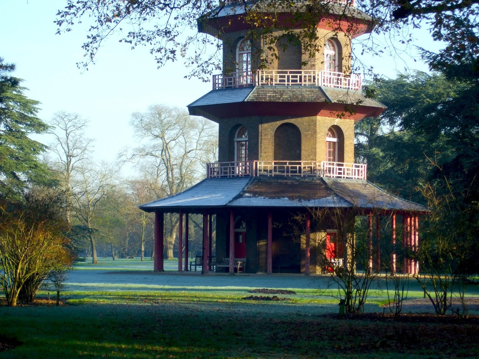 TRAVEL IN A GARDEN The Chinese Pagoda, Kew Gardens.