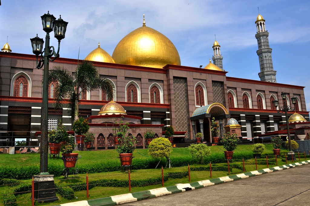 Rute ke MASJID KUBAH EMAS  Dian Al  Mahri Indahnya Berbagi