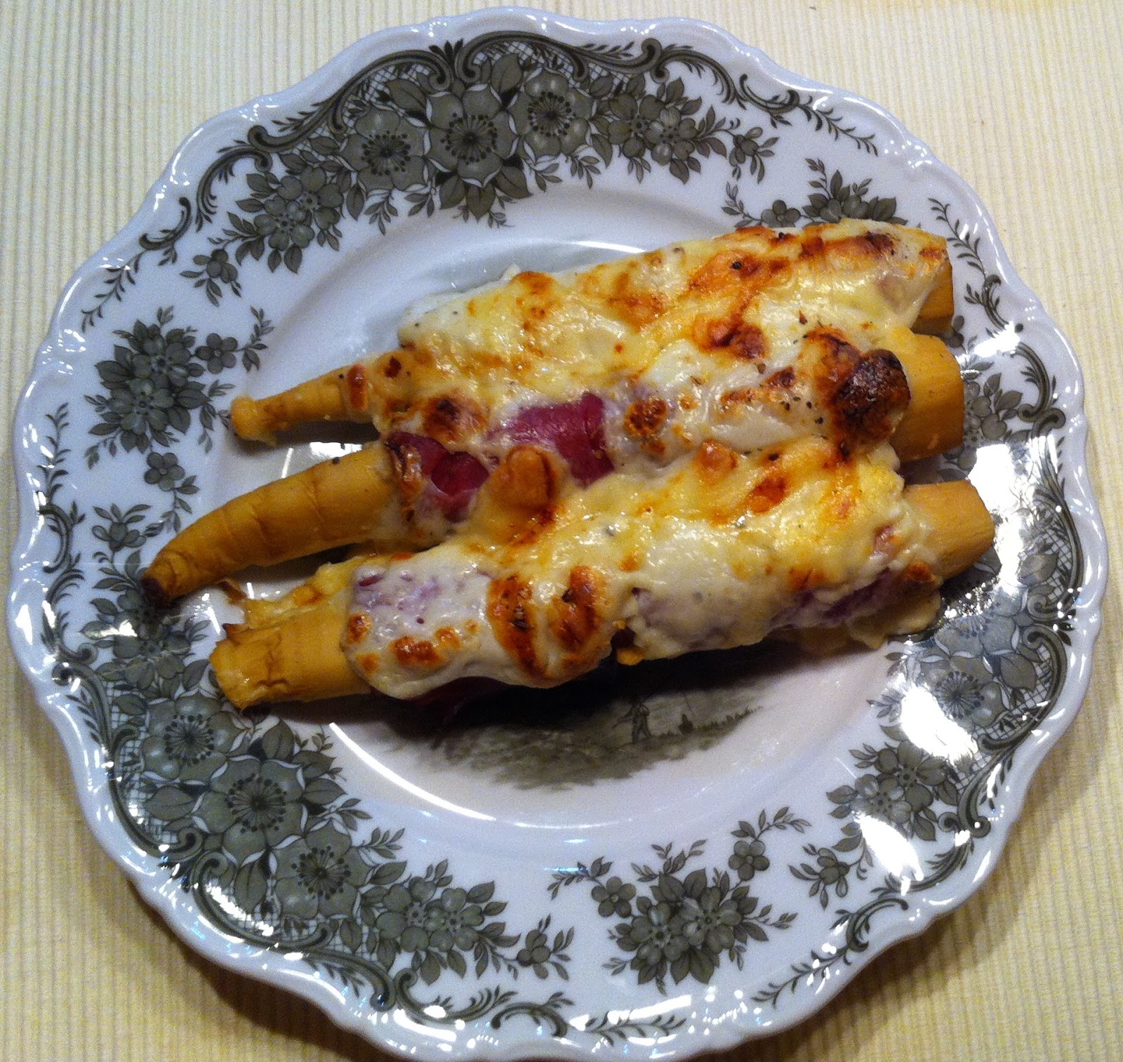 Wessels low carb Welt: Bambusspitzen im Schinkenmantel mit Käse