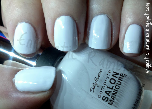 white-sally-hansen-complete-salon-manicure-lavender-cloud-swatch-nail-polish-varnish
