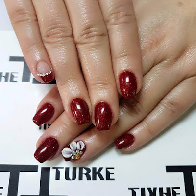 Halloween Red Mylar Nails Art Ideas Halloween Red ,Mylar Nails Art Ideas