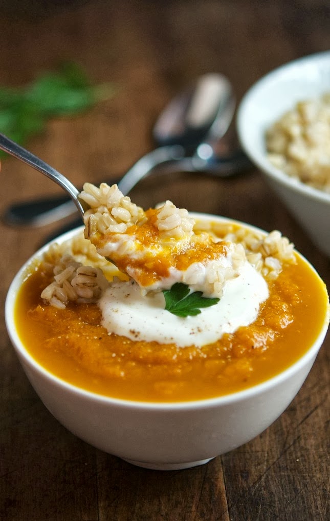 Ginger and Turmeric Carrot Soup 