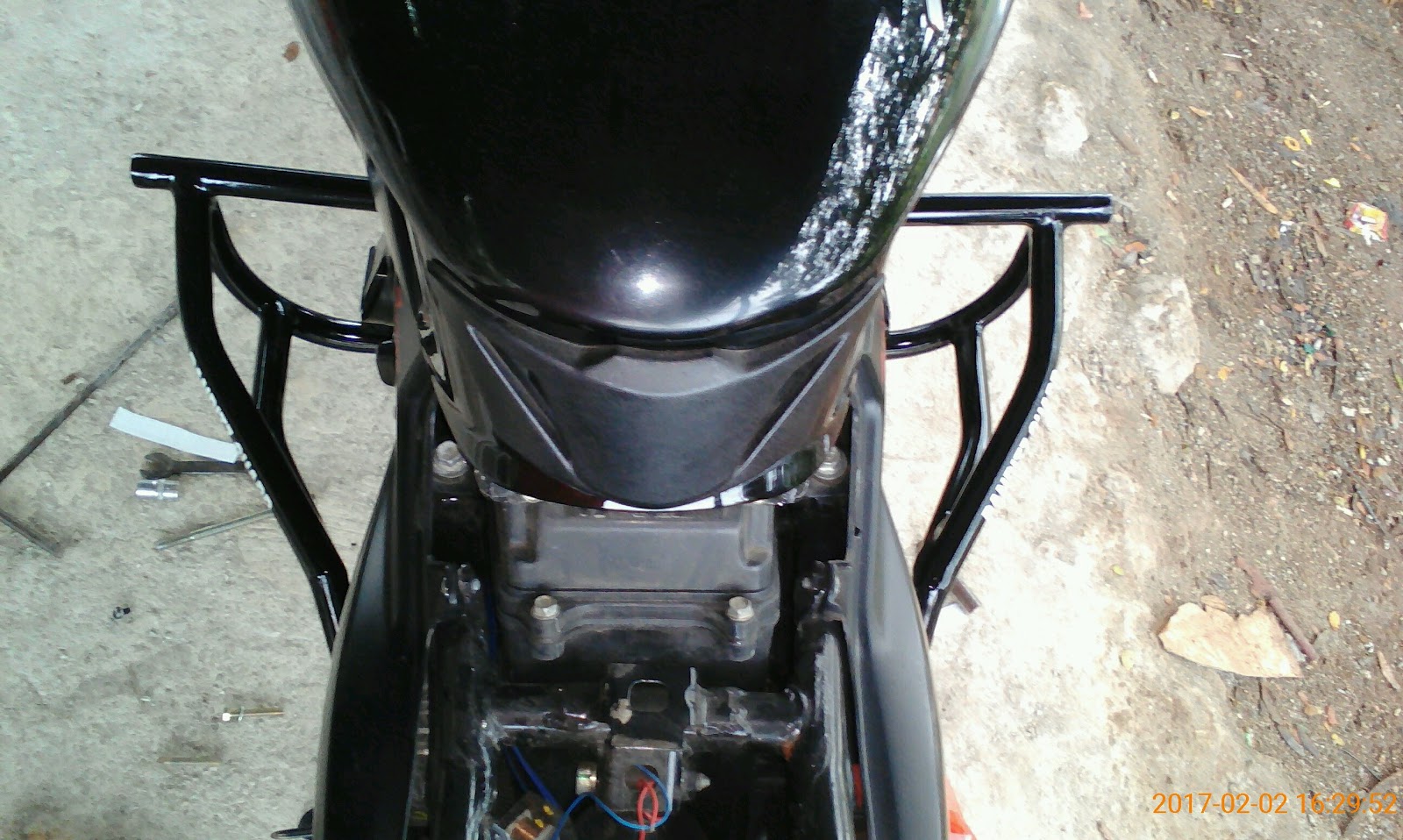 CUSTOM ENGINE GUARD,CRASH BAR,TUBULAR,SIDE GUARD,ENGINE COVER,BREKET