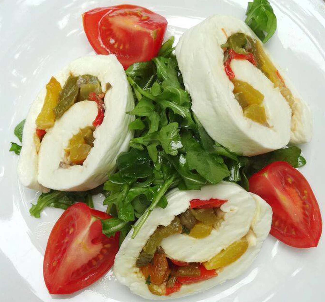 SLEEK ANTIPASTI AND WINE MOZZARELLA & VINO