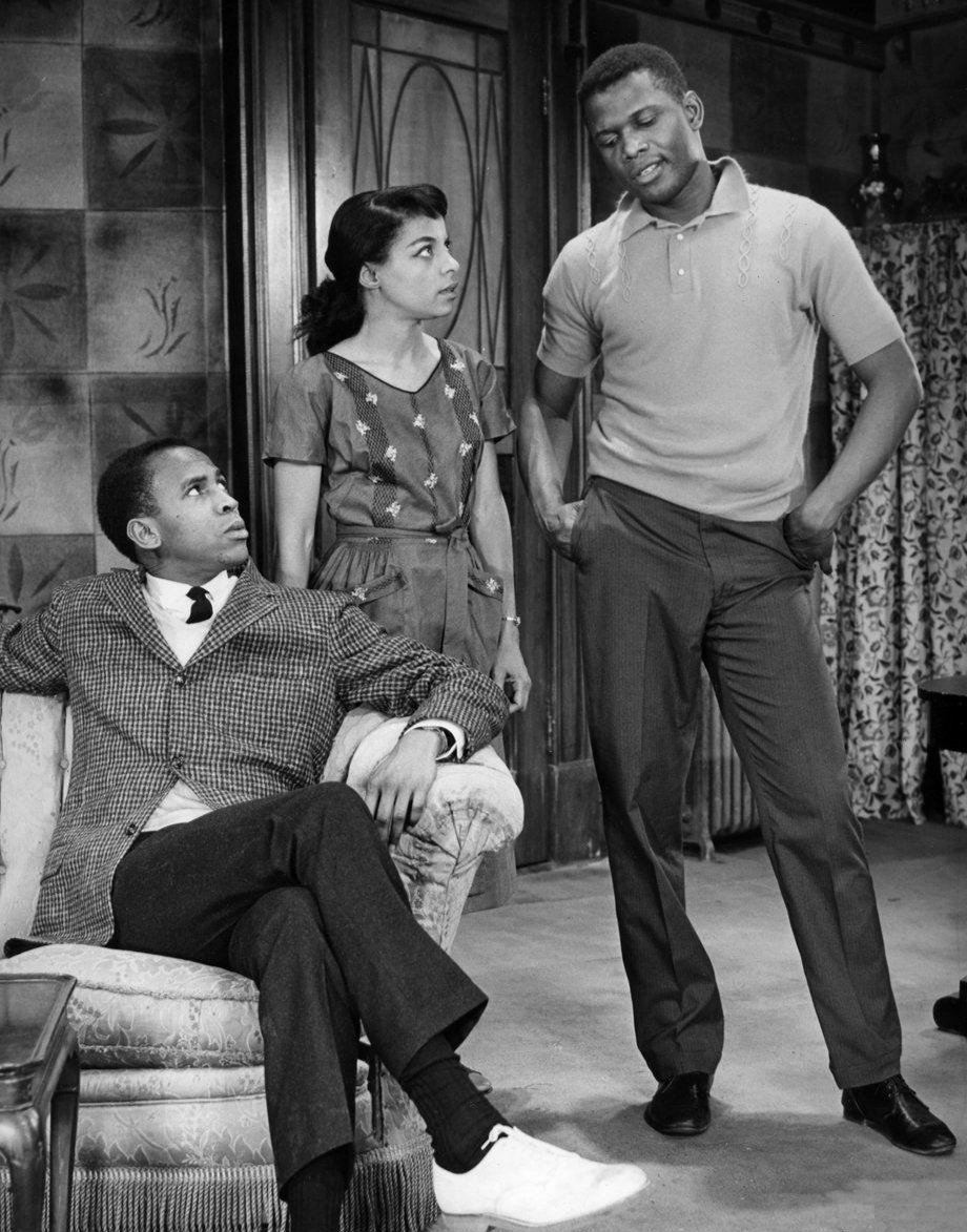A RAISIN IN THE SUN (1961) Comic Book and Movie Reviews