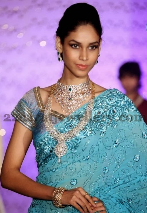 Dazzling Diamond Jewelry at Fashion Show Jewellery Designs