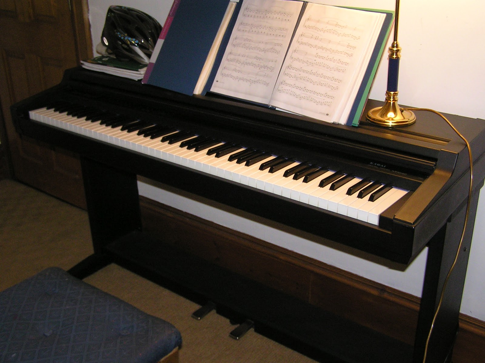 Colours of Scotland: Black piano