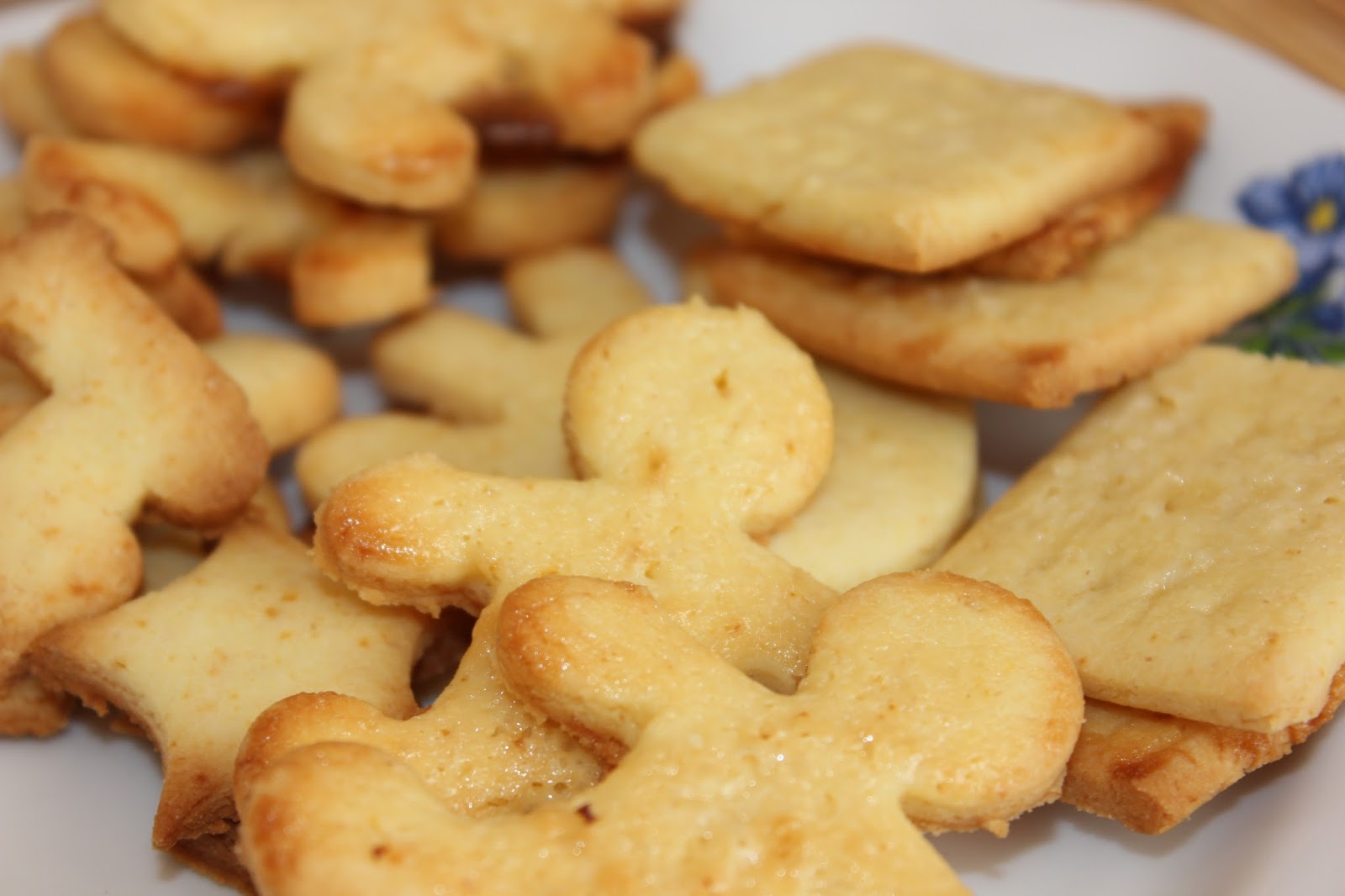 печенье с творогом и маргарином. печенье без маргарина. творожное печенье без сливочного масла. печенье на вареных желтках. выпечка печенье без масла.