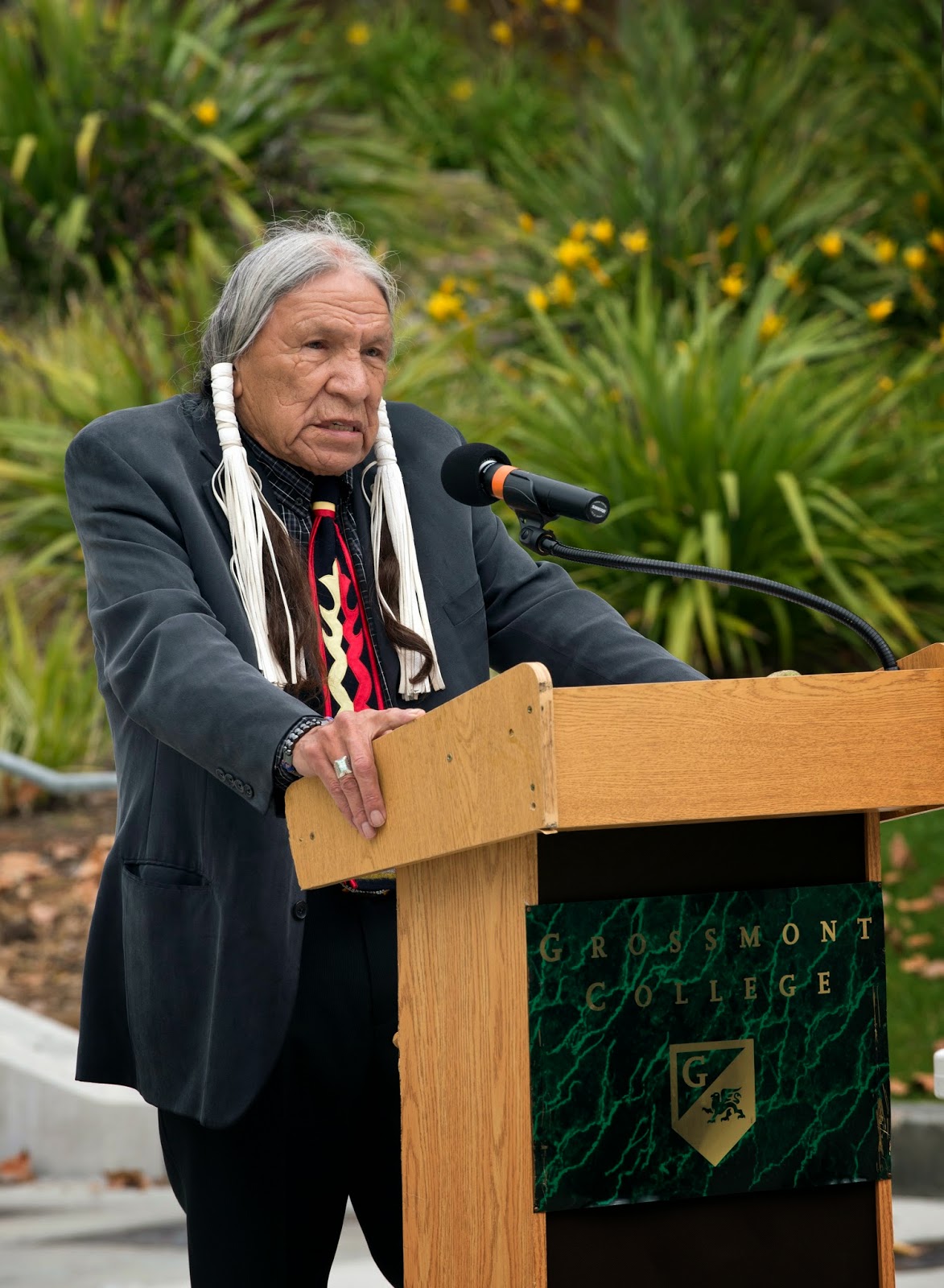 Grossmont College News Release: Native American actor urges retention