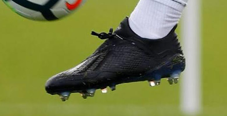 bale soccer cleats