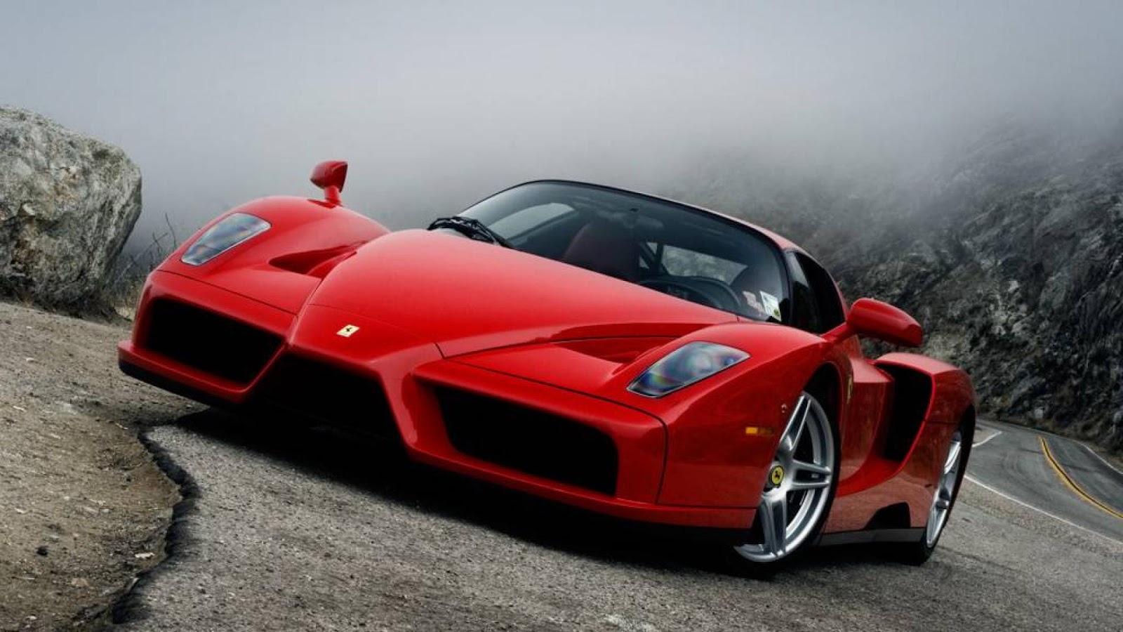  Gambar  Transportasi Gambar  Mobil  Sport Ferrari  Enzo