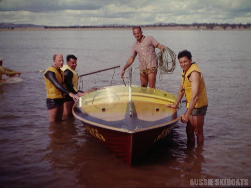 Ski Boat: Ramsay Ski Boat Club
