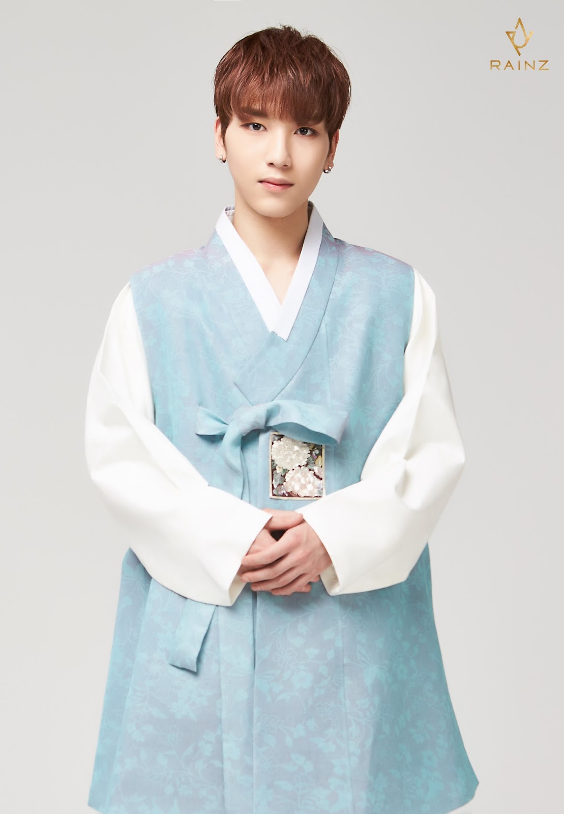 남돌의 흔한 한복사진.jpg | 인스티즈