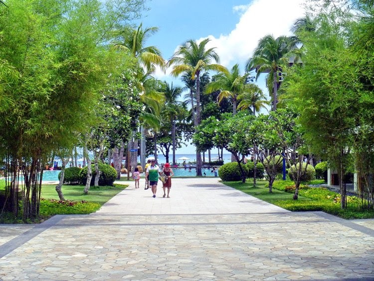 F.Y.I. (Fire Your Imagination): Resort Feature: Anvaya Cove Beach and