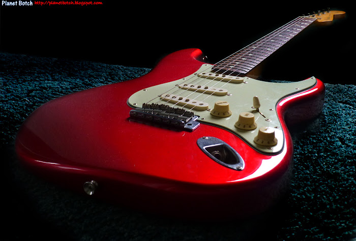 Fender Stratocaster in Candy Apple Red