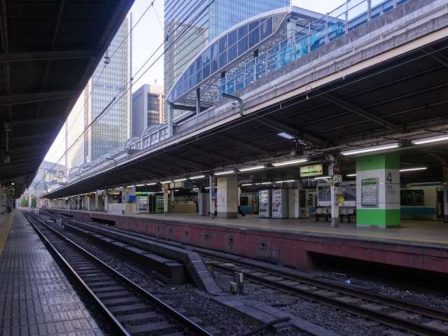 線路,東京駅〈著作権フリー無料画像〉Free Stock Photos