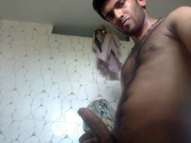 Pakistani Girls Caught Naked