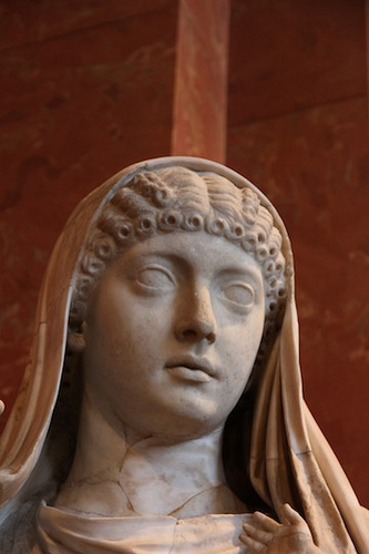Мессалина читать. Древний Рим Мессалина. Мессалина портрет. Мессалина статуя. Мессалина реконструкция внешности.