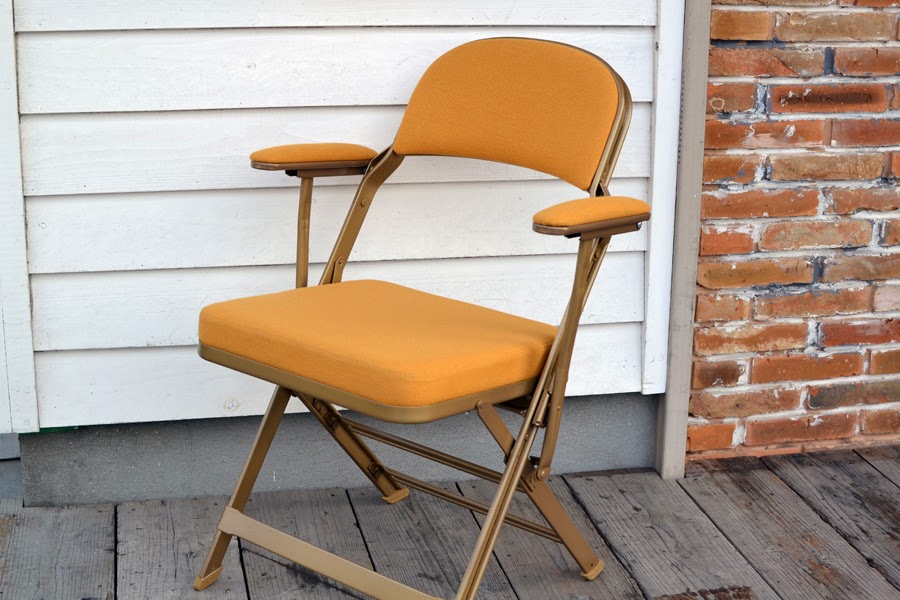 HOLIDAY GENERAL STORE CLARIN FOLDING CHAIR