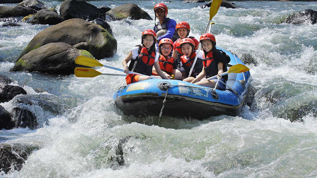 Wisata Arung Jeram di Sungai Elo Di Magelang Wisata Arung Jeram di Sungai Elo Di Magelang