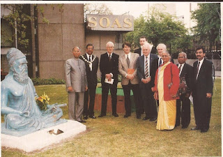 tiruvalluvar-at-soas-university-of-london.jpg