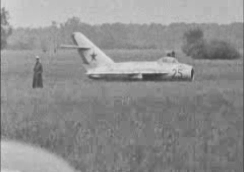 MIG-17+25+DESERCION+ALEMANIA+26-05-1967.jpg