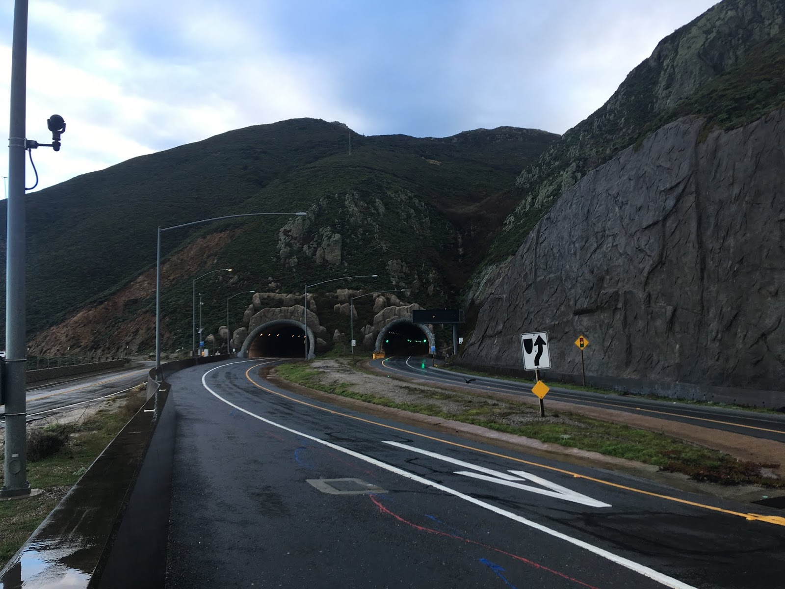 California State Route 1 Tom Lantos Tunnels/Old California State Route ...