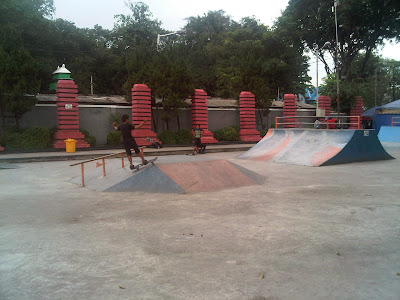 Arena Skateboard dan BMX di Taman Bungkul Arena Skateboard dan BMX di Taman Bungkul