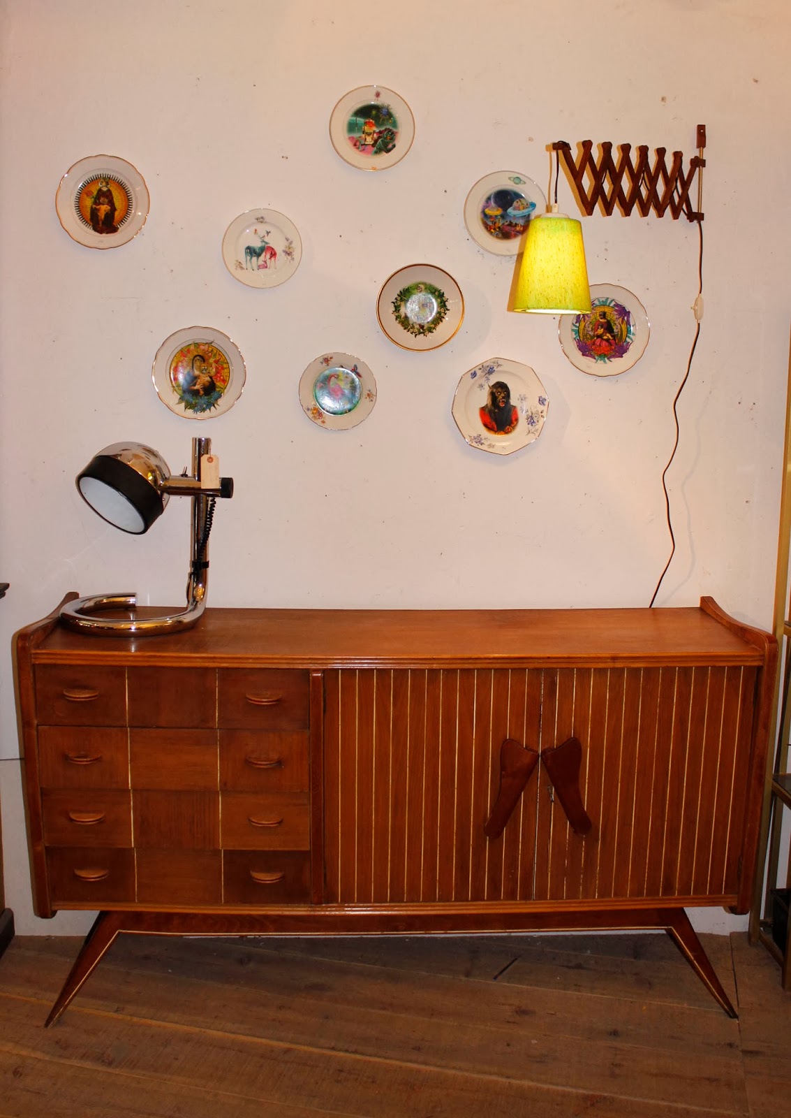 VINTAGE 4P. Tu tienda de muebles vintage en Madrid. Mobiliario vintage