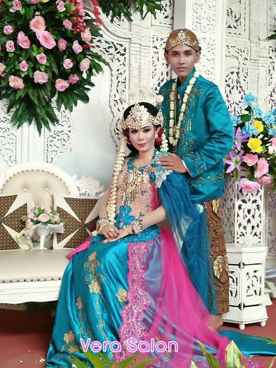 rias-pengantin-trenggalek paket-rias-pengantin-vera-trenggalek