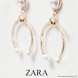 Princess Sofia style ZARA Golden Horseshoe Earrings
