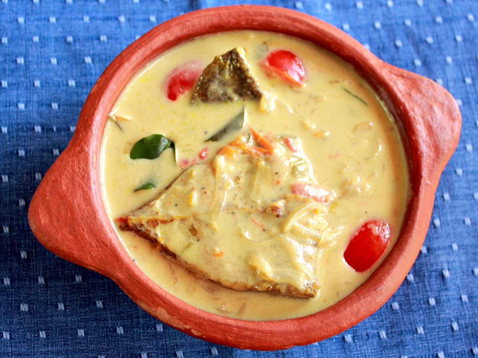 Rinku's Kitchen Treats Fish Molee / Fish in Thick Coconut Sauce