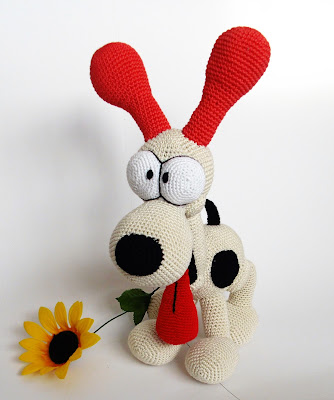 amigurumi-crochet-stuffed-soft-toy-dog-odie-funny-animal-sunflower