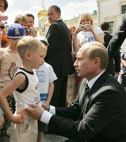 Poutine est-il profondément corrompu ou incorruptible? 250px-Nikita_putin_preparing