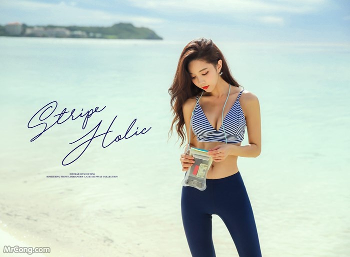 Beautiful Park Soo Yeon in the beach fashion picture in November 2017 (222 photos)